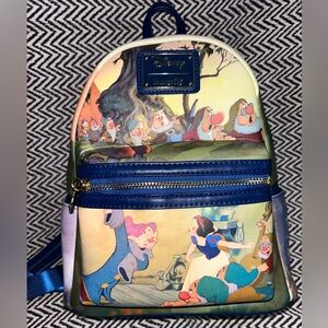 New Snow white, Disney, princess loungefly